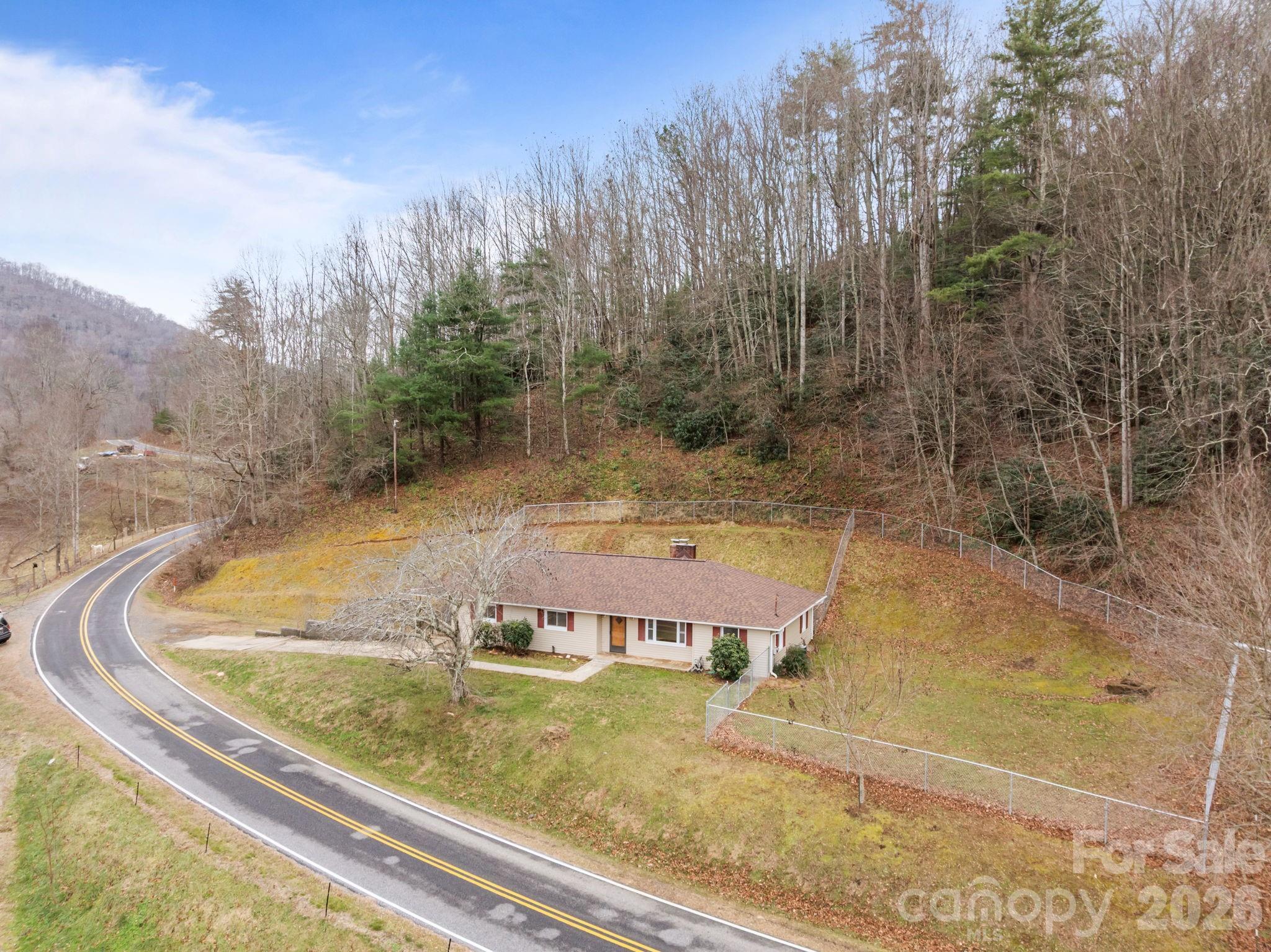 82 Greasy Cove Road Leicester NC 28748