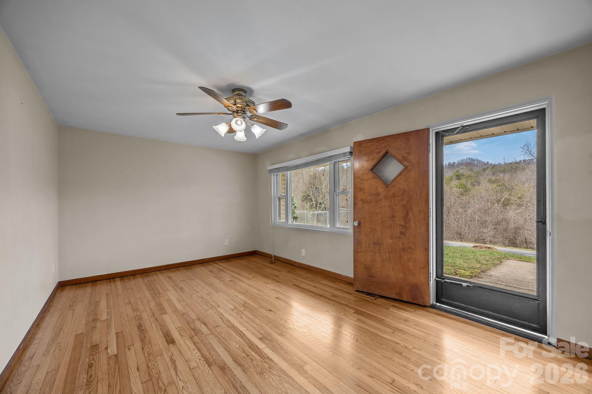 82 Greasy Cove Road Leicester NC 28748