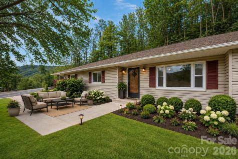 82 Greasy Cove Road Leicester NC 28748