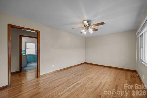 82 Greasy Cove Road Leicester NC 28748