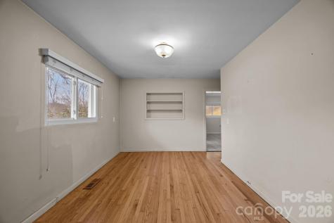 82 Greasy Cove Road Leicester NC 28748