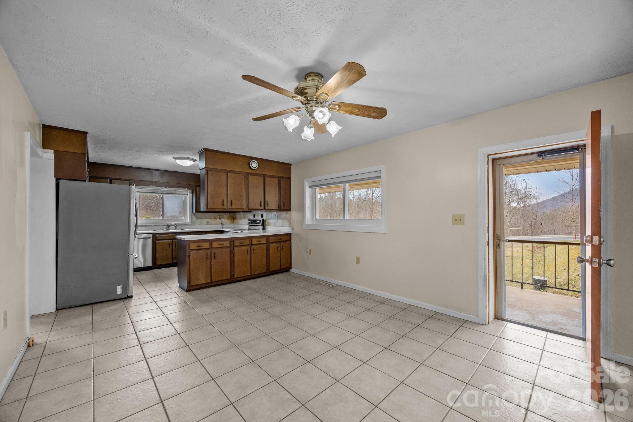 82 Greasy Cove Road Leicester NC 28748