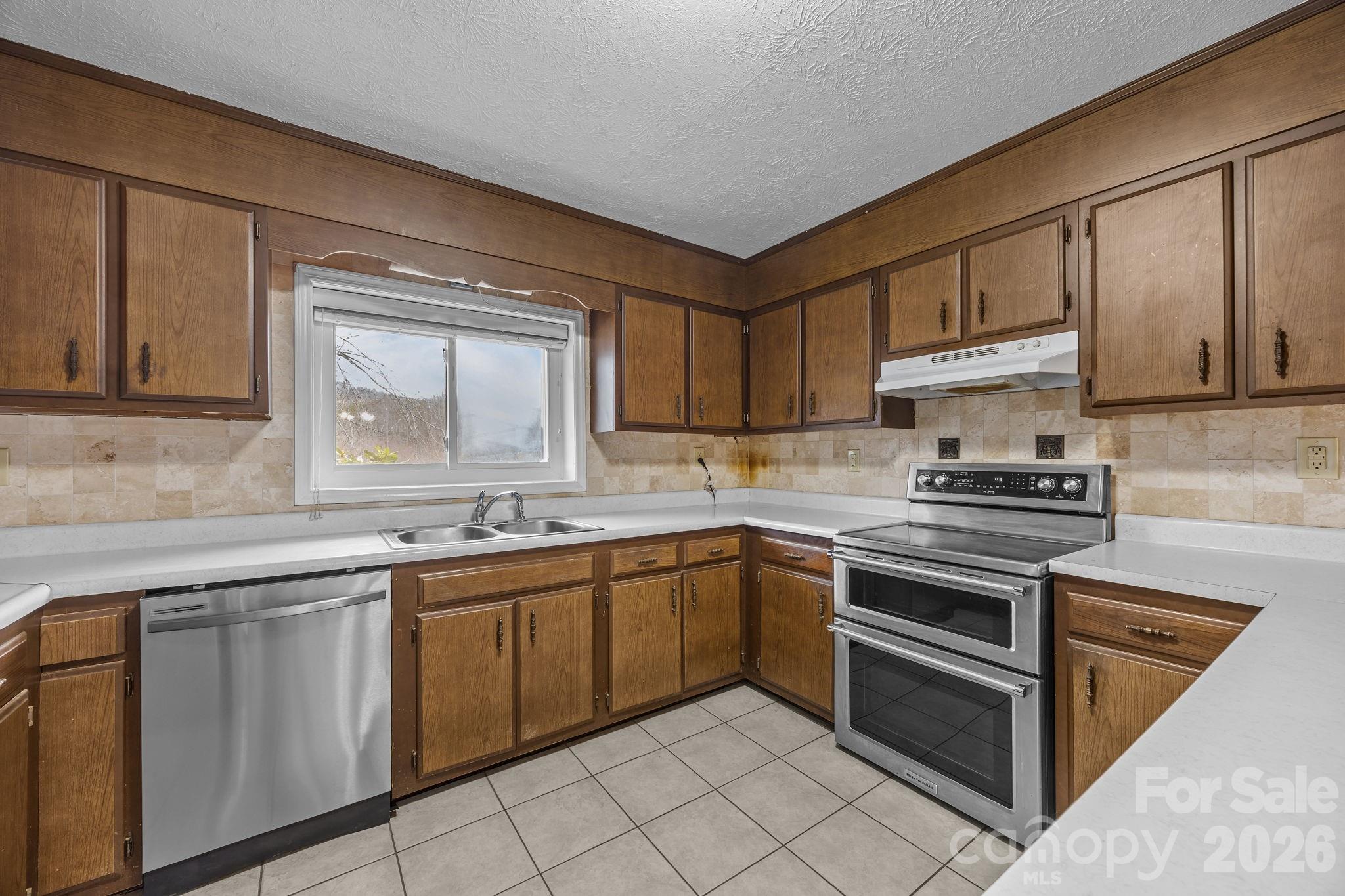 82 Greasy Cove Road Leicester NC 28748