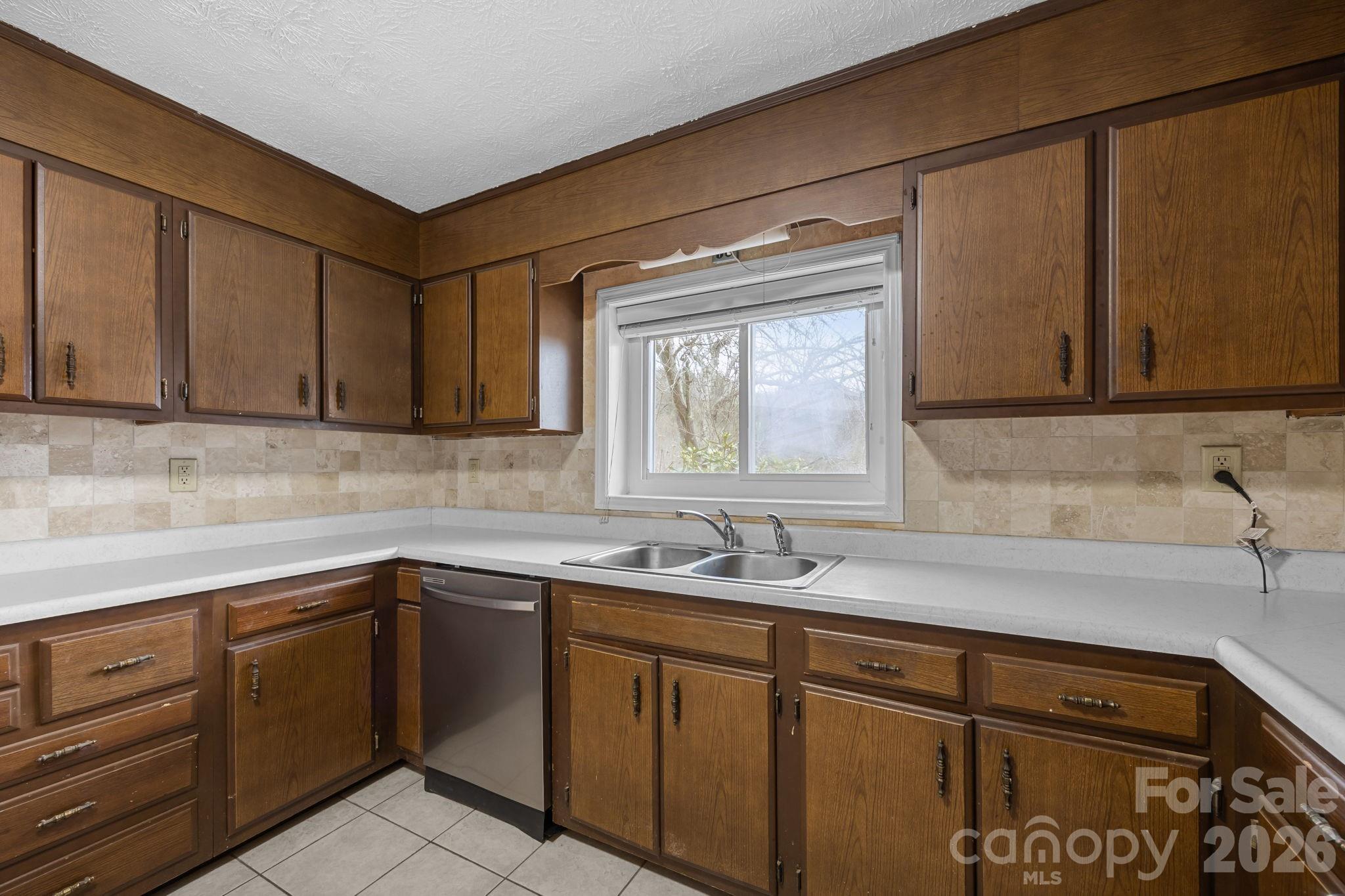82 Greasy Cove Road Leicester NC 28748