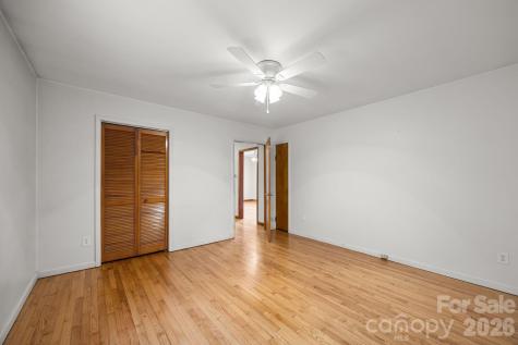 82 Greasy Cove Road Leicester NC 28748