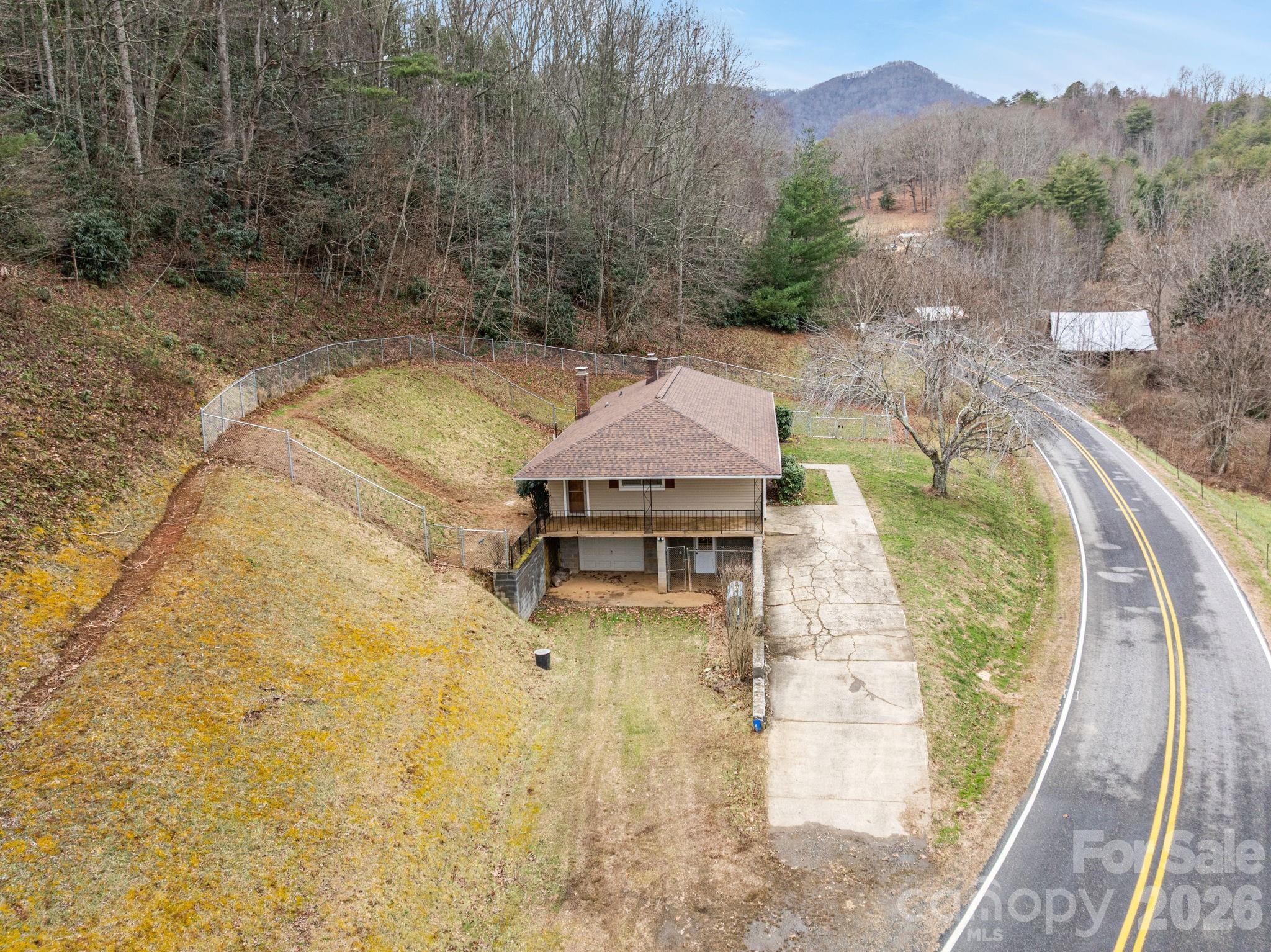 82 Greasy Cove Road Leicester NC 28748
