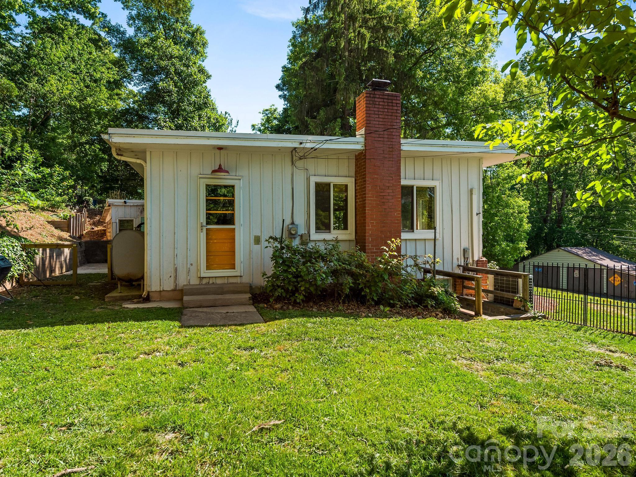 36 Robinwood Avenue Asheville NC 28806