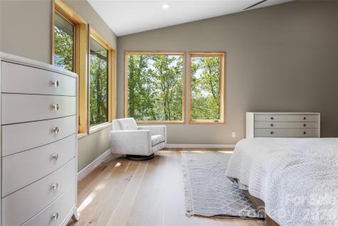 77A Mcintyre Drive Asheville NC 28803