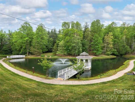 1403 Woodsong Drive Hendersonville NC 28791