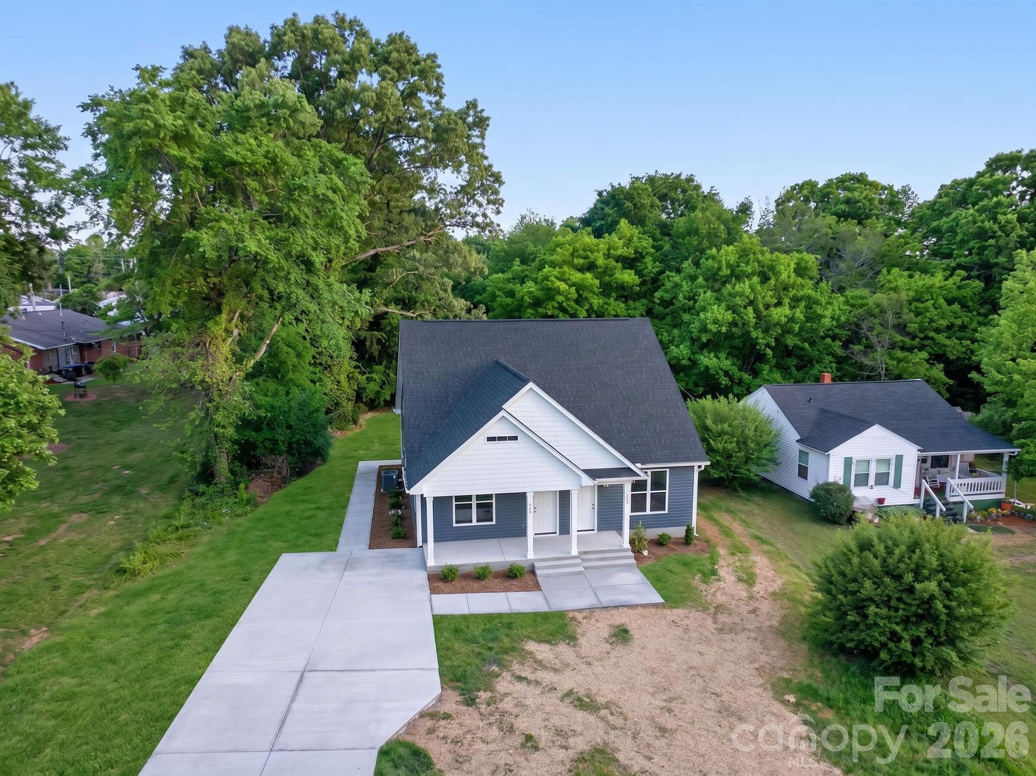 810 / 812 E Lincoln Street Lincolnton NC 28092