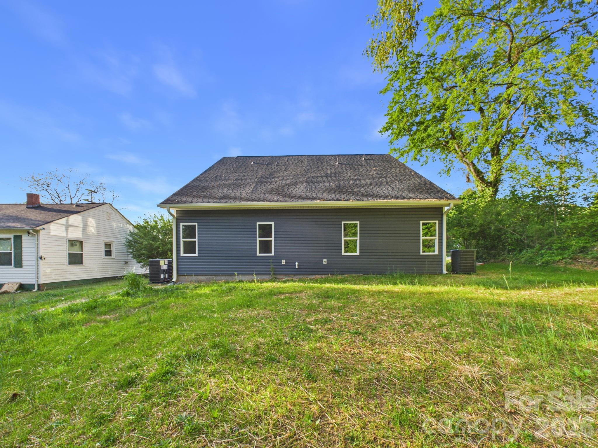 810 / 812 E Lincoln Street Lincolnton NC 28092
