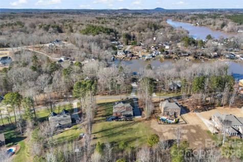 2720 Lakefront Drive Belmont NC 28012