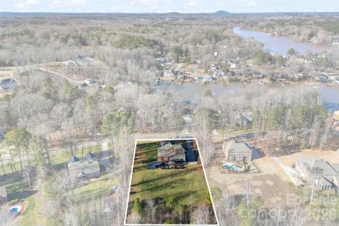 2720 Lakefront Drive Belmont NC 28012