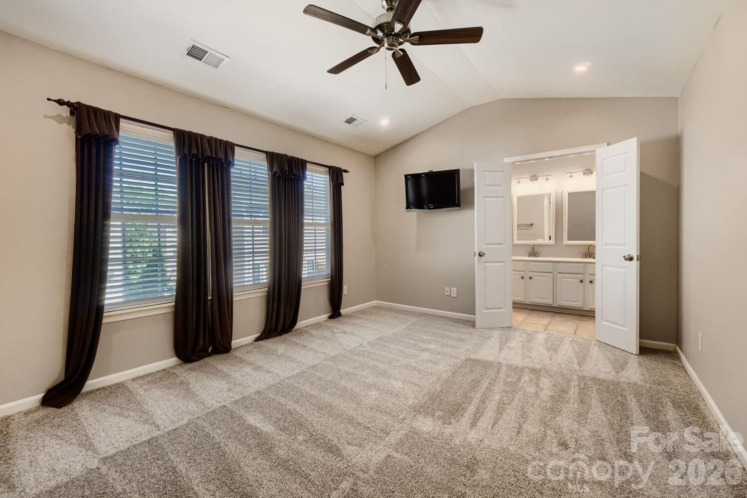 2937 Duvalla Avenue Charlotte NC 28209