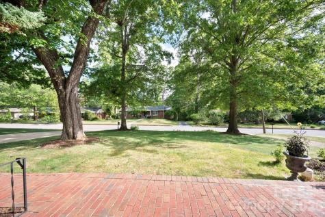 25 Bevlyn Drive Asheville NC 28803