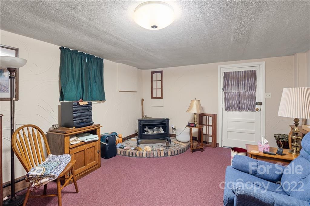 13 Hillview Road Asheville NC 28805