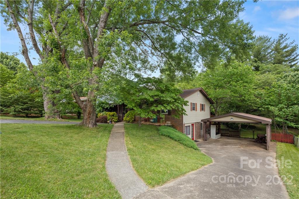 13 Hillview Road Asheville NC 28805