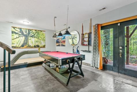 340 Henry Dingus Way Maggie Valley NC 28751
