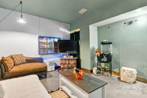 340 Henry Dingus Way Maggie Valley NC 28751
