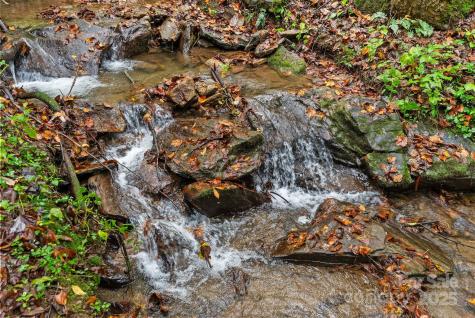 340 Henry Dingus Way Maggie Valley NC 28751