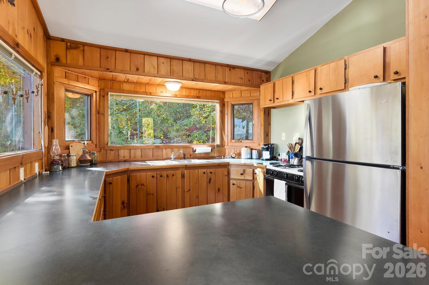 121 Pairofdice Way Lake Lure NC 28746