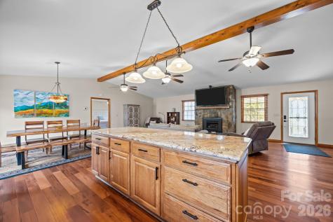 79 Winslow Road Waynesville NC 28786