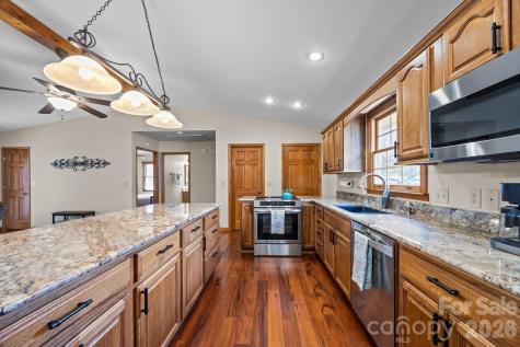 79 Winslow Road Waynesville NC 28786