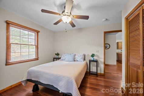 79 Winslow Road Waynesville NC 28786