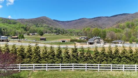 79 Winslow Road Waynesville NC 28786