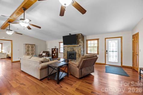 79 Winslow Road Waynesville NC 28786