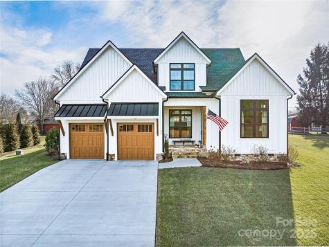 50 Wintercress Drive Mills River NC 28759