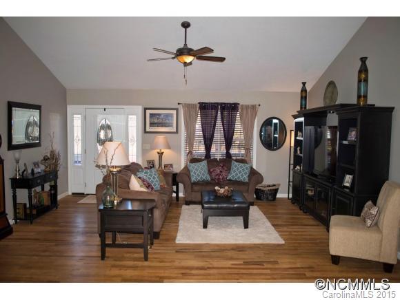 190 Temple Church Road Brevard NC 28712