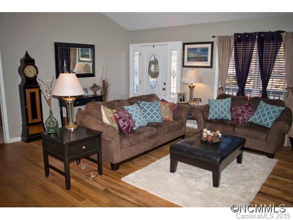 190 Temple Church Road Brevard NC 28712