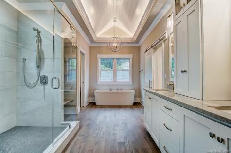 438 Melbourne Court Charlotte NC 28209