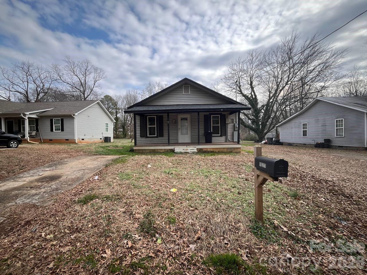 1021 Old Charlotte Road Statesville NC 28677