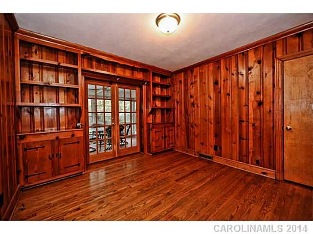2459 Danbury Street Charlotte NC 28211