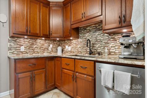 1321 Birch Drive Morganton NC 28655