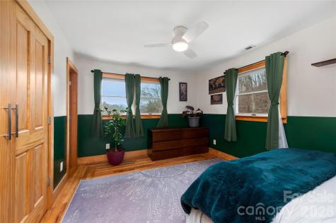 1105 Griffin Branch Road Marshall NC 28753