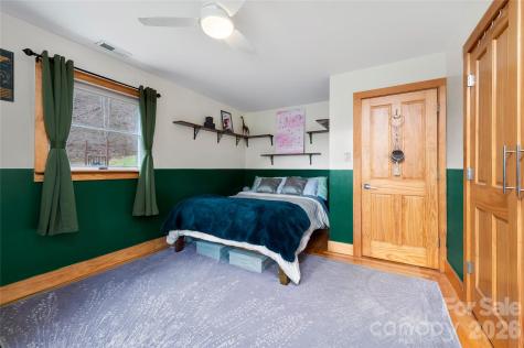 1105 Griffin Branch Road Marshall NC 28753