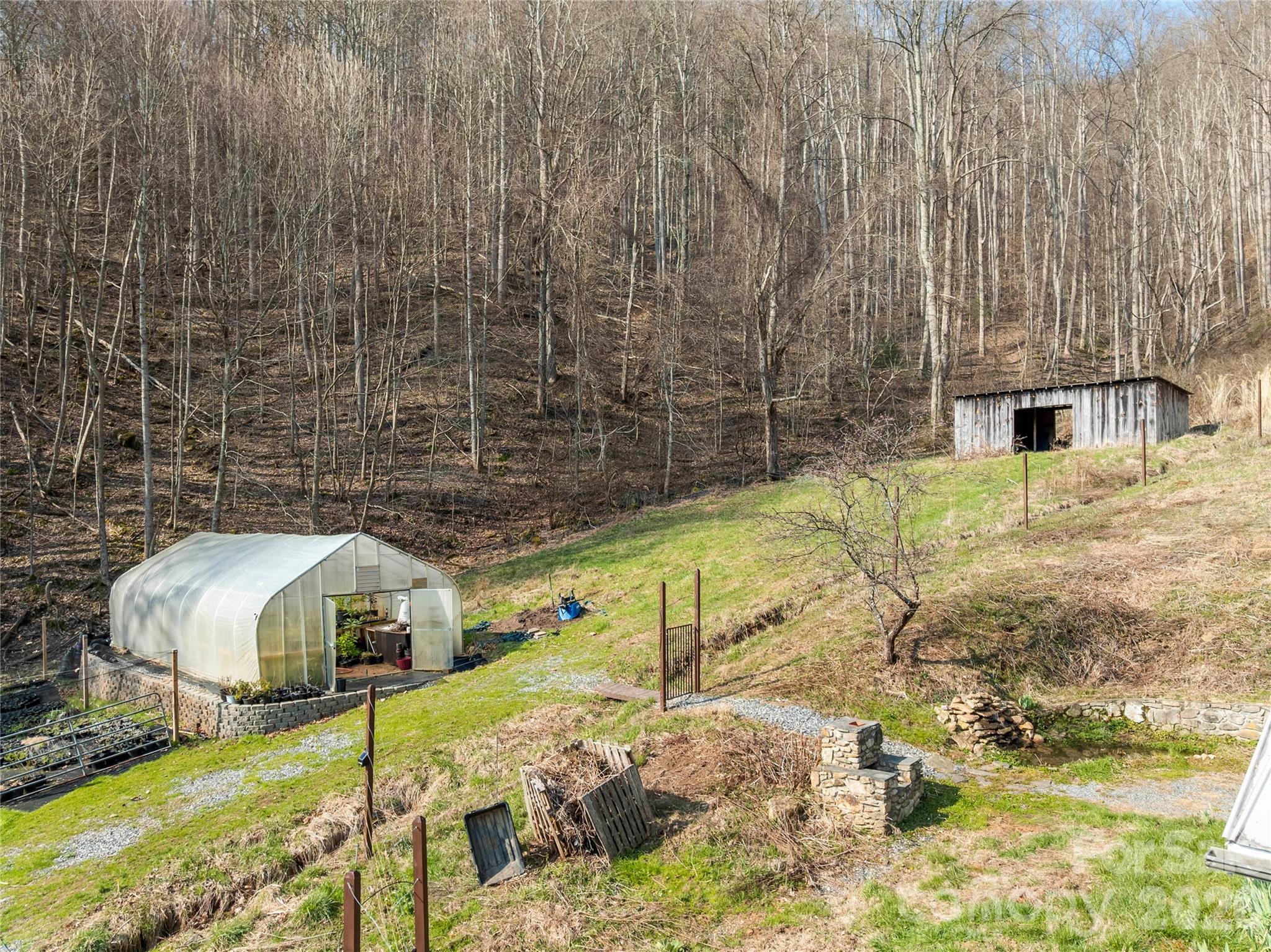 1105 Griffin Branch Road Marshall NC 28753
