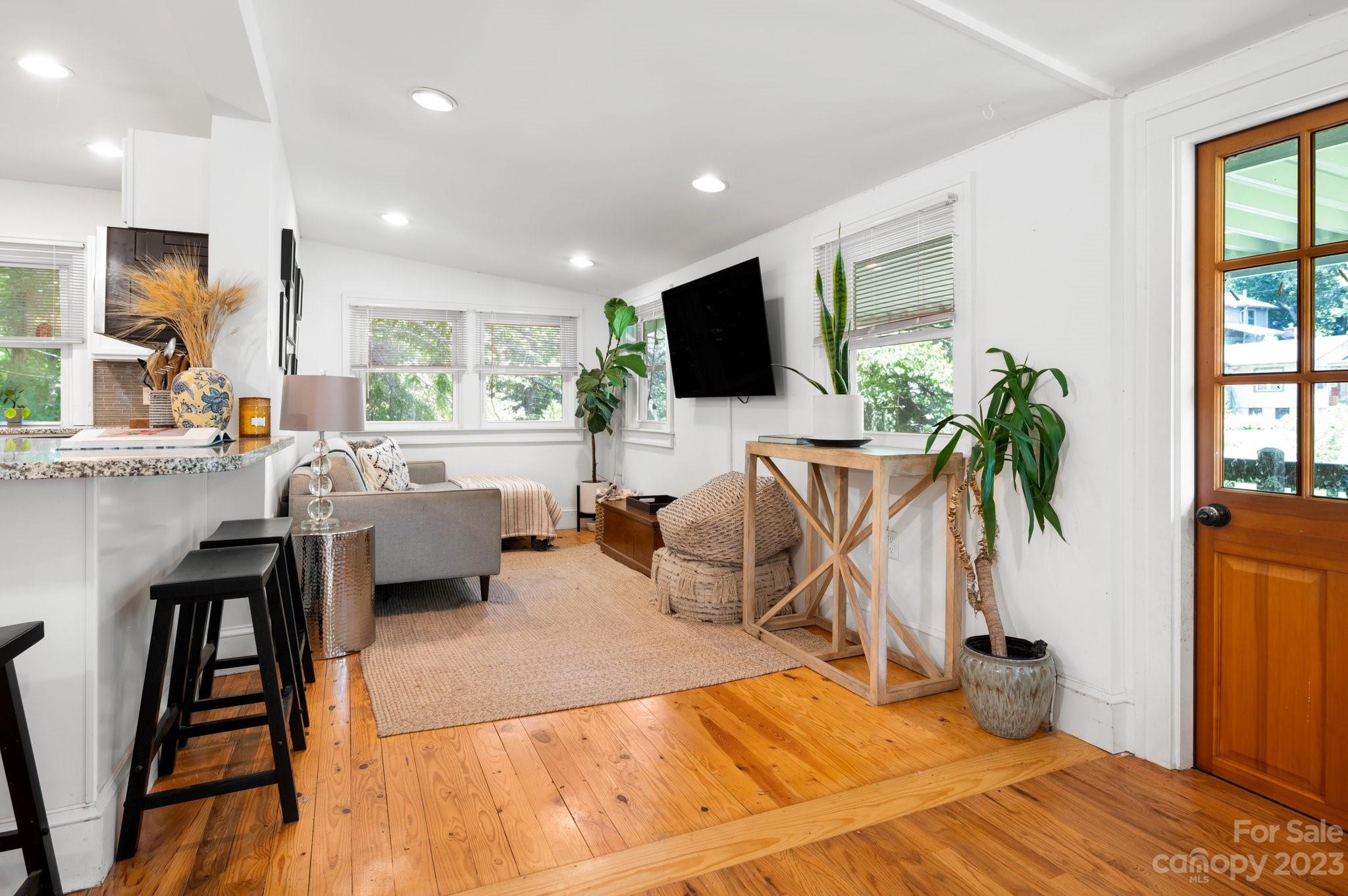 148 Sand Hill Road Asheville NC 28806