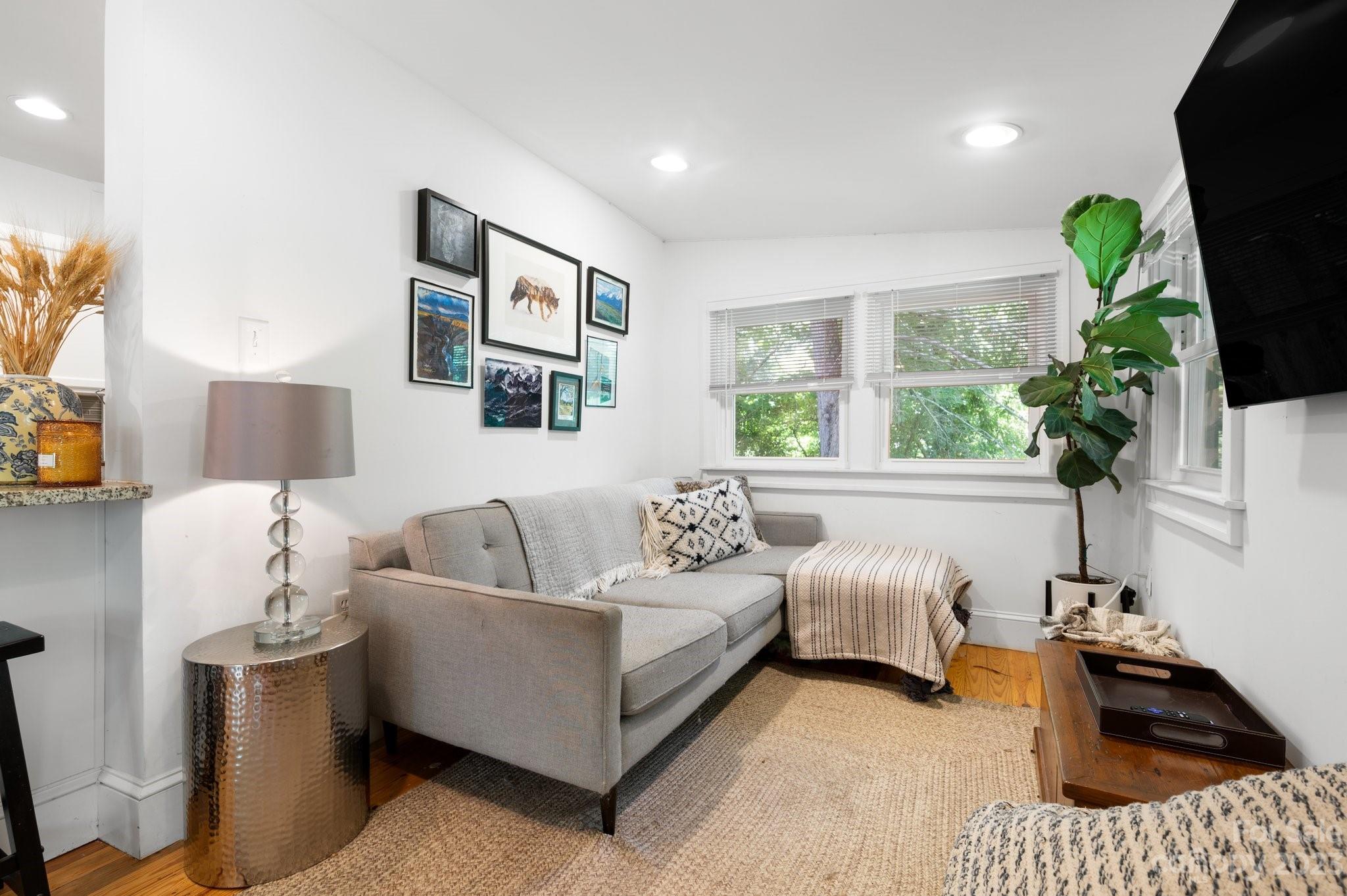 148 Sand Hill Road Asheville NC 28806