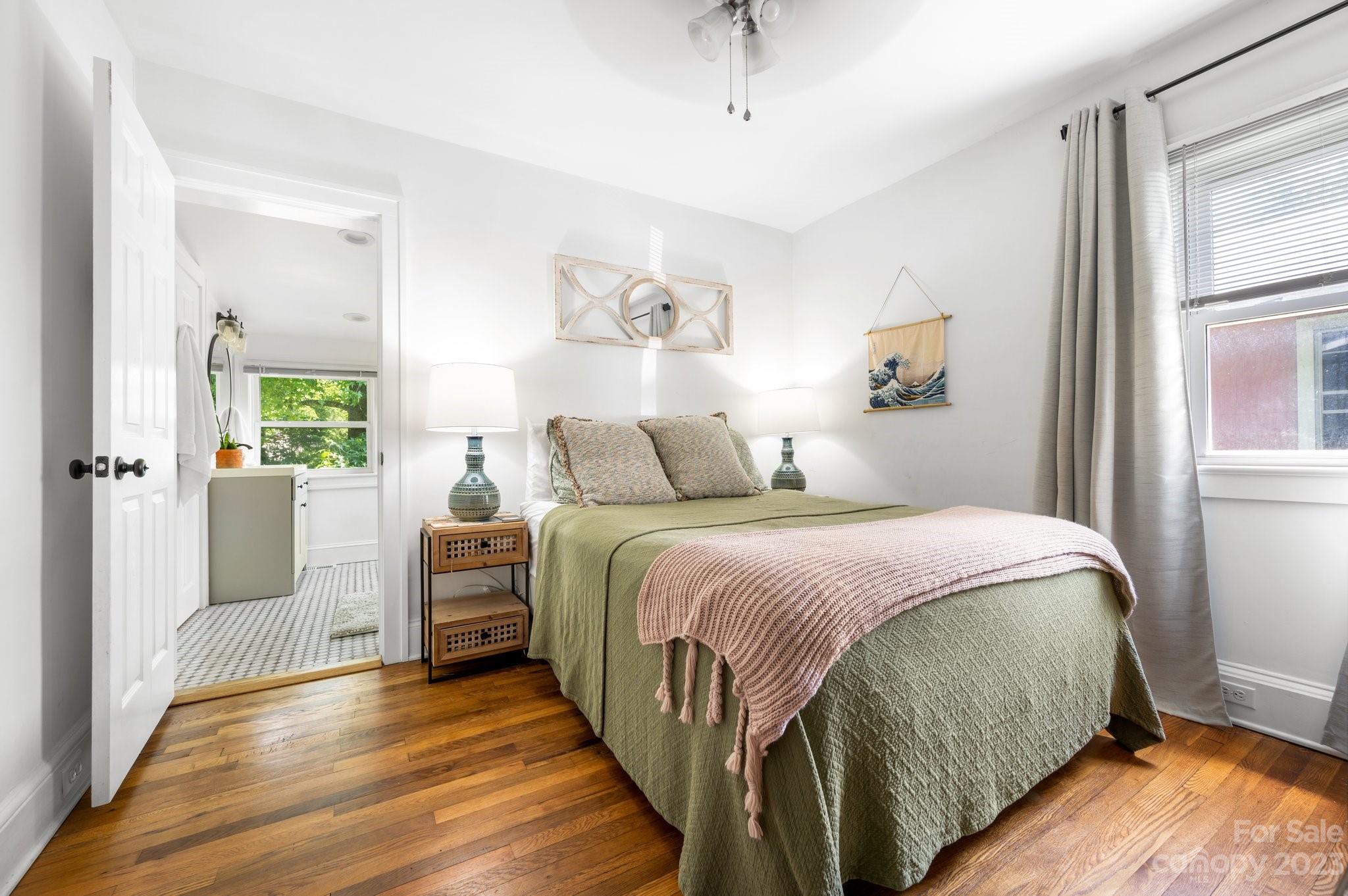 148 Sand Hill Road Asheville NC 28806