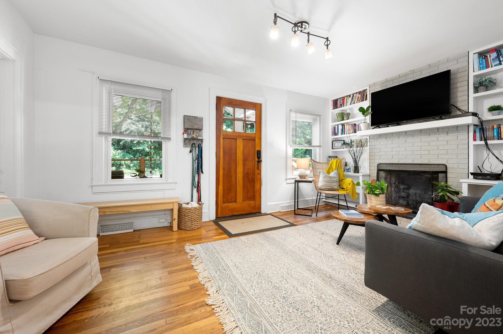 148 Sand Hill Road Asheville NC 28806