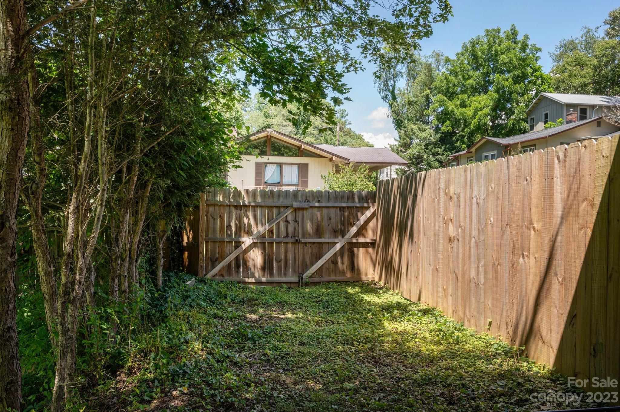 148 Sand Hill Road Asheville NC 28806