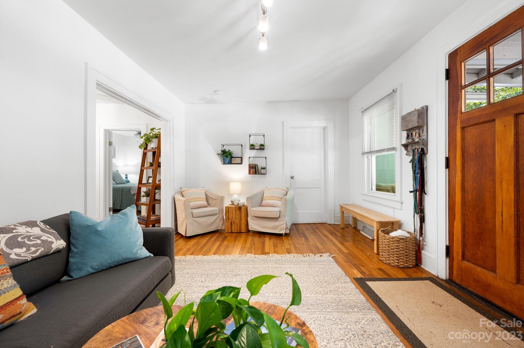 148 Sand Hill Road Asheville NC 28806