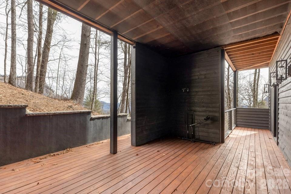692 Lost Trail Highlands NC 28741