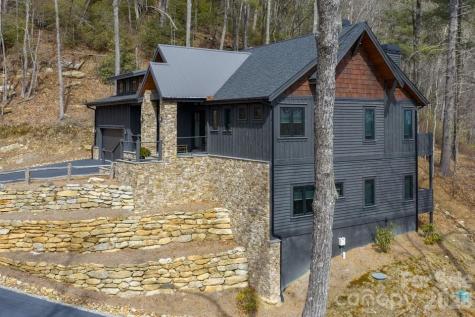 692 Lost Trail Highlands NC 28741