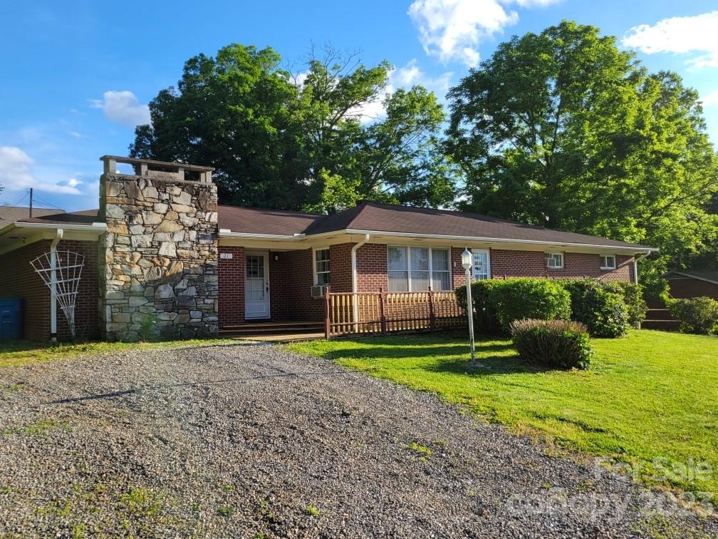21 Oakley Dogwood Drive Asheville NC 28803