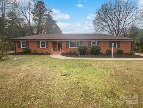 4616 Whispering Oaks Drive Charlotte NC 28213